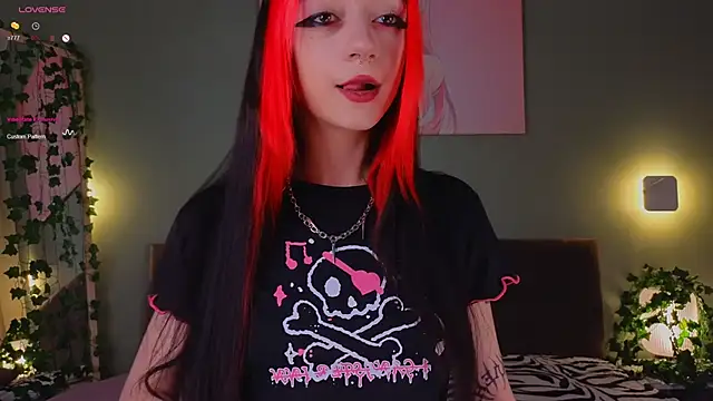 TristaRoht online show from 01-10-25, 03:06