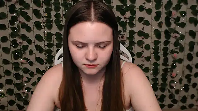 Snapshot of IxxiLiana chatting on 12-12-24, 10:24 IxxiLiana online show from 12-12-24, 10:24