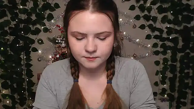 Snapshot of IxxiLiana chatting on 12-28-24, 04:08 IxxiLiana online show from 12-28-24, 04:08