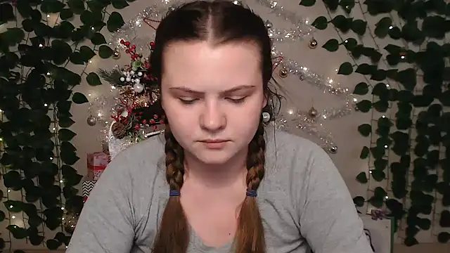 Snapshot of IxxiLiana chatting on 12-28-24, 07:11 IxxiLiana online show from 12-28-24, 07:11