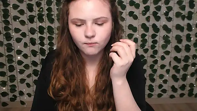 Snapshot of IxxiLiana chatting on 01-25-25, 04:02 IxxiLiana online show from 01-25-25, 04:02
