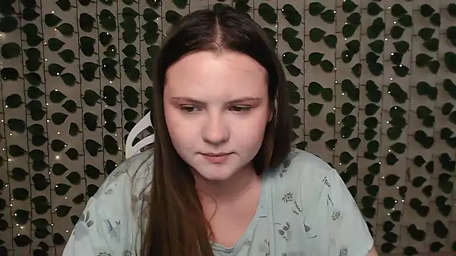 Snapshot of IxxiLiana chatting on 02-07-25, 07:40 IxxiLiana online show from 02-07-25, 07:40