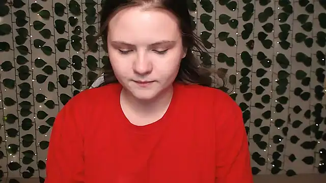 Snapshot of IxxiLiana chatting on 02-13-25, 10:23 IxxiLiana online show from 02-13-25, 10:23