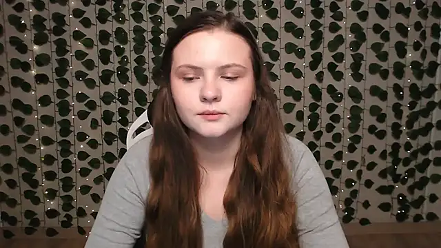 Snapshot of IxxiLiana chatting on 02-14-25, 04:04 IxxiLiana online show from 02-14-25, 04:04