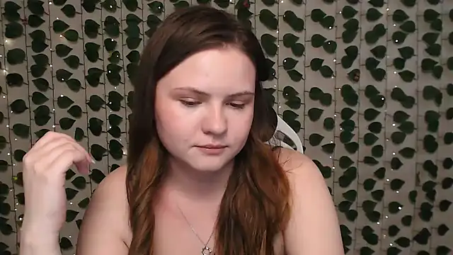 Snapshot of IxxiLiana chatting on 02-15-25, 07:27 IxxiLiana online show from 02-15-25, 07:27