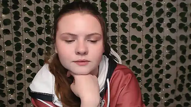 Snapshot of IxxiLiana chatting on 02-16-25, 04:42 IxxiLiana online show from 02-16-25, 04:42