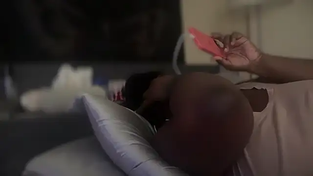 Yagurl  west online show from 02-14-25, 07:54