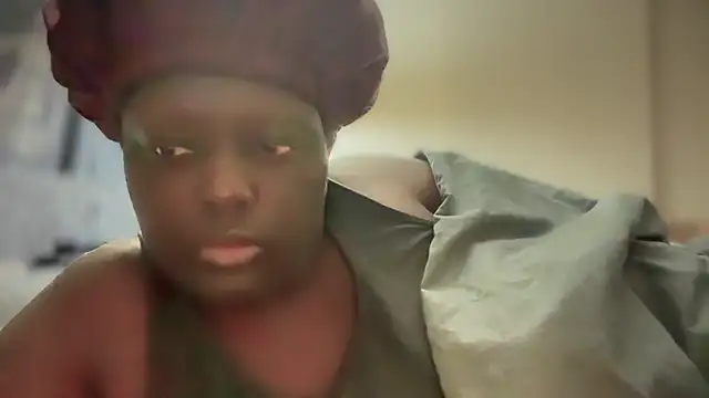 Yagurl  west online show from 02-17-25, 06:53