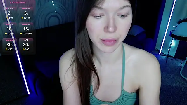 Snapshot of viviann_evans chatting on 01-11-25, 03:23 viviann evans online show from 01-11-25, 03:23