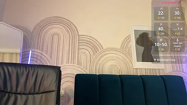 Snapshot of viviann_evans chatting on 02-13-26, 12:28 viviann evans online show from 02-13-26, 12:28