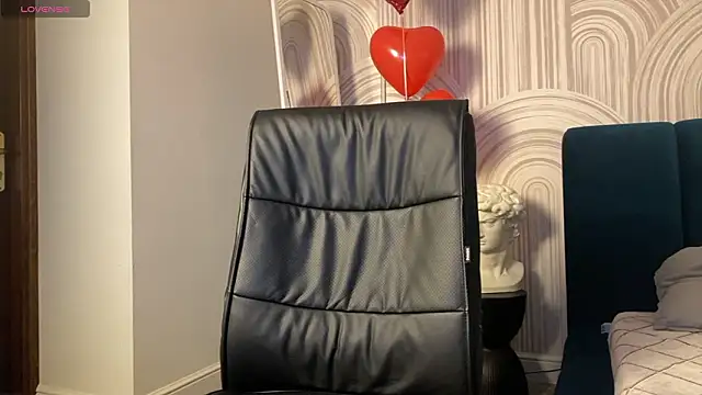 Snapshot of viviann_evans chatting on 03-13-26, 01:01 viviann evans online show from 03-13-26, 01:01