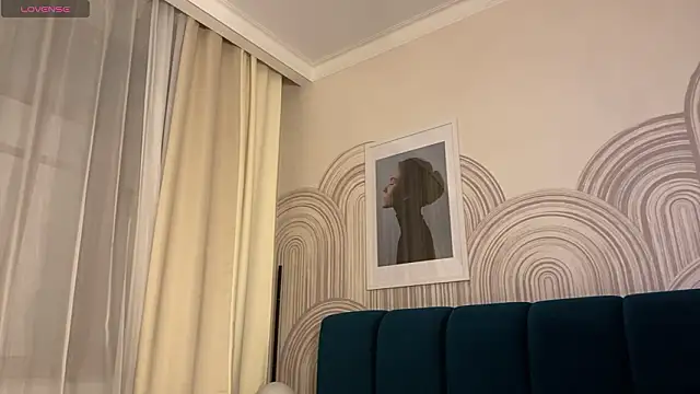 Snapshot of viviann_evans chatting on 03-24-26, 12:59 viviann evans online show from 03-24-26, 12:59