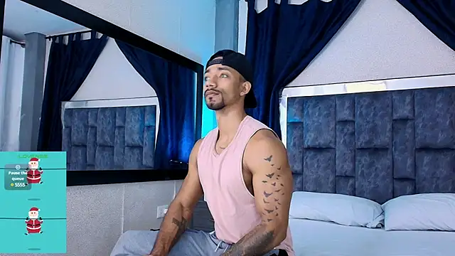 Snapshot of Manolo_Hot1 chatting on 01-02-25, 02:46 Manolo Hot1 online show from 01-02-25, 02:46