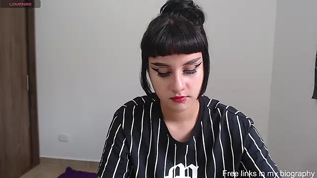 A LittlePrinces online show from 02-20-25, 04:57