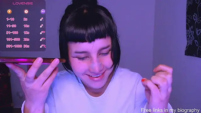 A LittlePrinces online show from 03-19-25, 01:43
