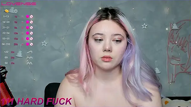 Snapshot of __KawaiiYuki__ chatting on 01-01-25, 12:00 KawaiiYuki online show from 01-01-25, 12:00