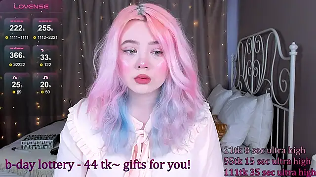 Snapshot of __KawaiiYuki__ chatting on 03-01-25, 08:45 KawaiiYuki online show from 03-01-25, 08:45