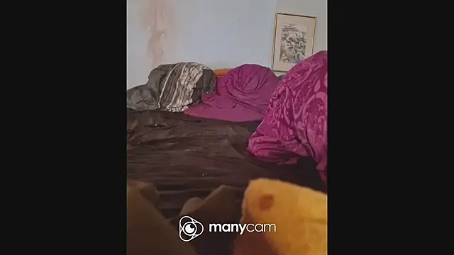 Snapshot of immerGeil79 chatting on 01-02-25, 08:06 immerGeil79 online show from 01-02-25, 08:06