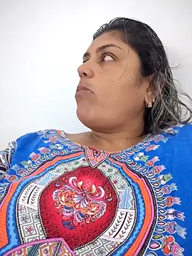 AlyDenalioficial online show from 02-04-26, 03:51