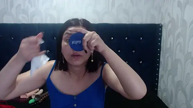 AdaFawxx online show from 01-31-25, 04:06