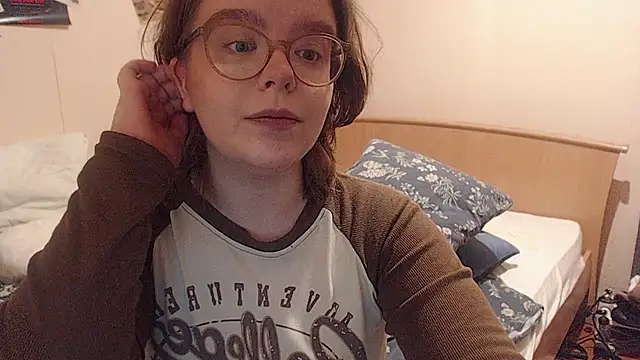 Snapshot of Chmiri_cb chatting on 01-11-26, 05:40 Chmiri cb online show from 01-11-26, 05:40