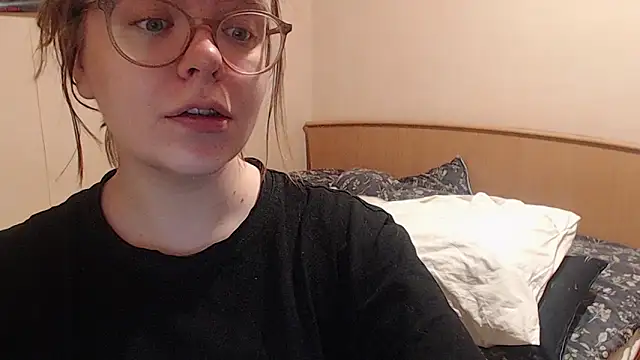 Snapshot of Chmiri_cb chatting on 01-17-26, 07:28 Chmiri cb online show from 01-17-26, 07:28