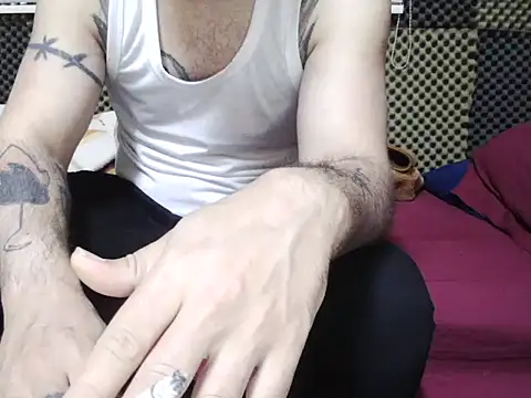 Arabeyes online show from 11-21-25, 05:28