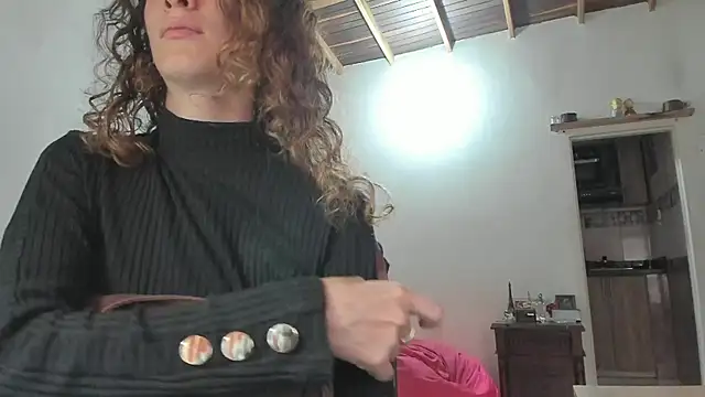 Snapshot of Rainbow_leia chatting on 05-30-26, 10:40 Rainbow leia online show from 05-30-26, 10:40
