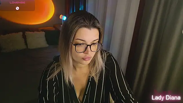 LancasterLady online show from 09-30-25, 03:39