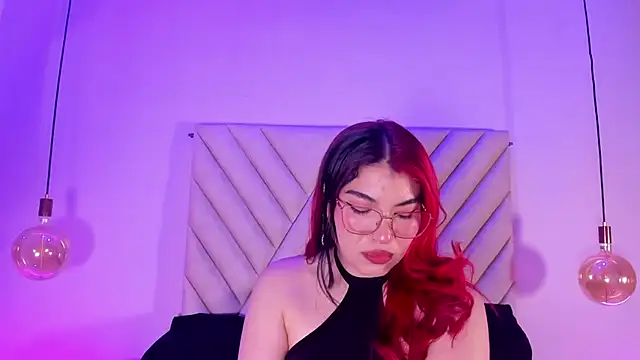 EmmaSwift  online show from 03-30-26, 01:06