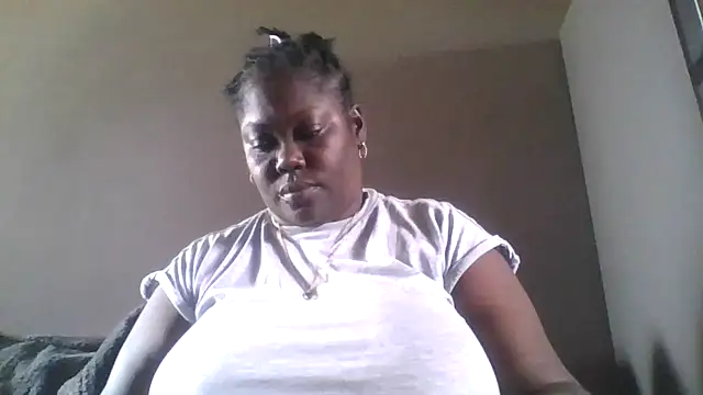 Snapshot of XgeileKutje chatting on 05-05-26, 03:09 XgeileKutje online show from 05-05-26, 03:09