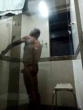 Snapshot of reijulio55 chatting on 03-17-25, 05:12 reijulio55 online show from 03-17-25, 05:12