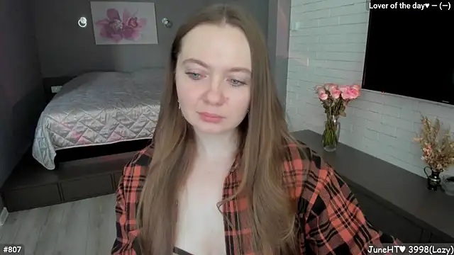 LizaGost online show from 06-18-26, 11:25
