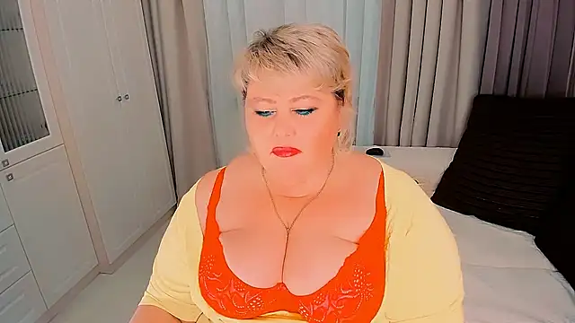 Snapshot of BIGTITSBBW chatting on 12-09-24, 09:26 BIGTITSBBW online show from 12-09-24, 09:26