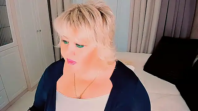 Snapshot of BIGTITSBBW chatting on 01-25-25, 05:30 BIGTITSBBW online show from 01-25-25, 05:30