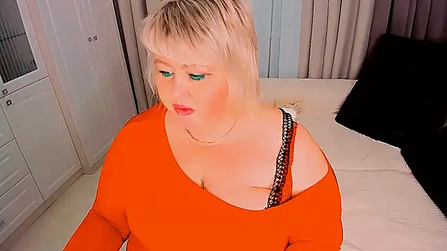 Snapshot of BIGTITSBBW chatting on 02-02-25, 05:26 BIGTITSBBW online show from 02-02-25, 05:26