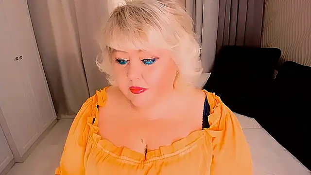 Snapshot of BIGTITSBBW chatting on 09-12-25, 04:12 BIGTITSBBW online show from 09-12-25, 04:12