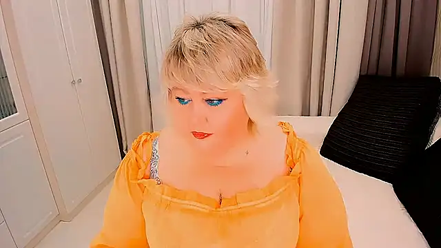 Snapshot of BIGTITSBBW chatting on 10-25-25, 07:05 BIGTITSBBW online show from 10-25-25, 07:05