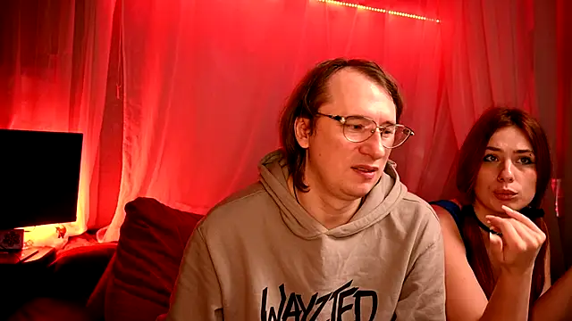 Snapshot of Claudia_and_elon_ chatting on 10-20-25, 08:48 Claudia and elon online show from 10-20-25, 08:48