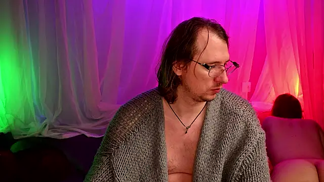 Snapshot of Claudia_and_elon_ chatting on 02-05-26, 02:16 Claudia and elon online show from 02-05-26, 02:16