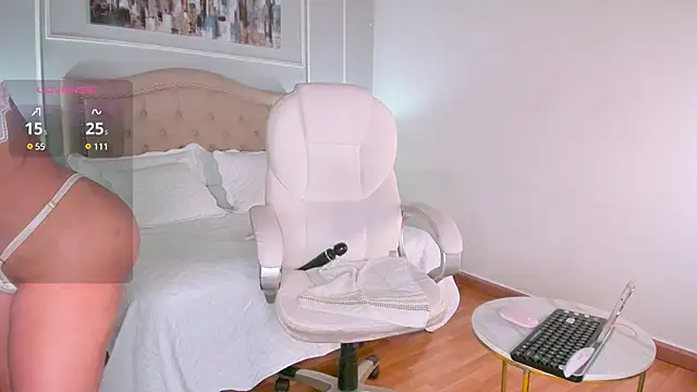 Snapshot of NOVACY-SANTOS chatting on 01-28-25, 04:52 NOVACY-SANTOS online show from 01-28-25, 04:52