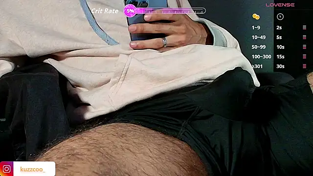 Snapshot of kuzzcoo chatting on 05-11-26, 11:27 kuzzcoo online show from 05-11-26, 11:27
