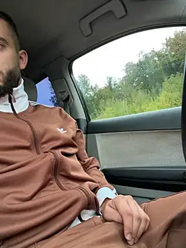 ElChapoGuzman95 online show from 09-30-25, 04:39