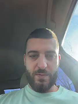 Snapshot of ElChapoGuzman95 chatting on 02-14-26, 09:06 ElChapoGuzman95 online show from 02-14-26, 09:06