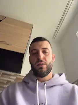 Snapshot of ElChapoGuzman95 chatting on 02-15-26, 09:08 ElChapoGuzman95 online show from 02-15-26, 09:08