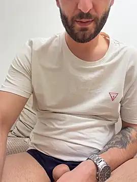 Snapshot of ElChapoGuzman95 chatting on 03-19-26, 06:56 ElChapoGuzman95 online show from 03-19-26, 06:56