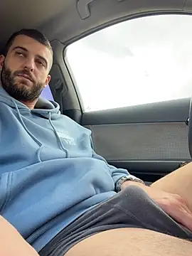 Snapshot of ElChapoGuzman95 chatting on 03-26-26, 07:47 ElChapoGuzman95 online show from 03-26-26, 07:47