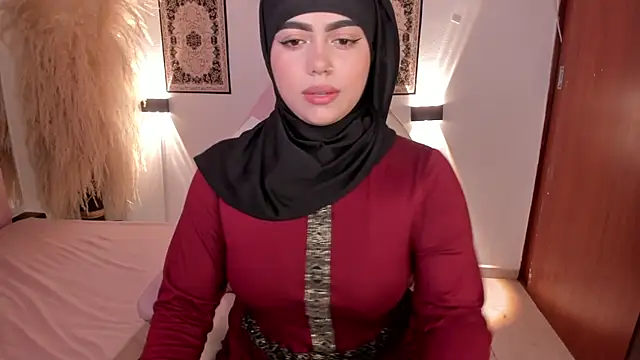 Snapshot of shayla_18 chatting on 01-21-25, 08:32 shayla 18 online show from 01-21-25, 08:32