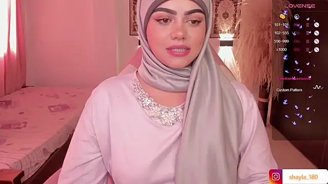 Snapshot of shayla_18 chatting on 02-26-25, 10:20 shayla 18 online show from 02-26-25, 10:20