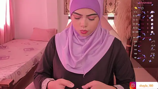 Snapshot of shayla_18 chatting on 02-27-25, 08:42 shayla 18 online show from 02-27-25, 08:42